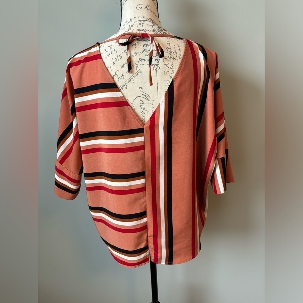 Express Top, size M - Picture 2 of 4